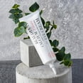 thumbnail image 5 of Bálsamo labial natural - Ingredientes orgánicos y naturales - Barra hidratante para el cuidado de los labios a base de cera de abejas para labios agrietados - Gran idea de regalo - Granja y abeja - 0., 5 of 5