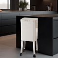 thumbnail image 1 of Este Cubo de Basura Doméstico de 15,5 Litros Cuenta con Tapa a Presión Y Tubo Interior. Ofrece Gran Capacidad, Un Diseño Que Ahorra Espacio, Es Versát Blanco, 1 of 8