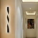 thumbnail image 2 of leyfeng Lámpara de pared moderna con forma de espiral, decoración de interiores, lámpara de espejo LED de metal, 1350LM, adecuada para vivir, 2 of 8
