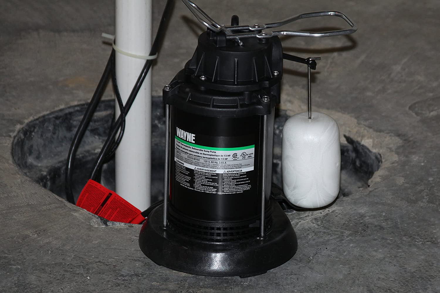 WAYNE SPF33 Thermoplastic Submersible Sump Pump With Vertical Float Switch