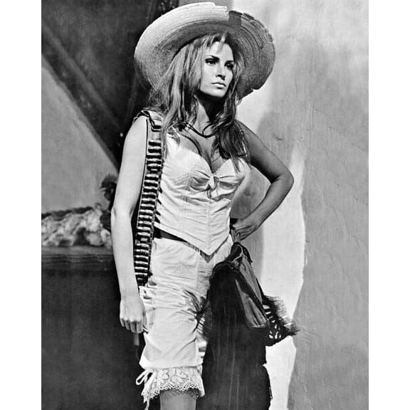 Raquel Welch voluptious but tough with gunbelt 1969 100 Rifles 4x6 photo