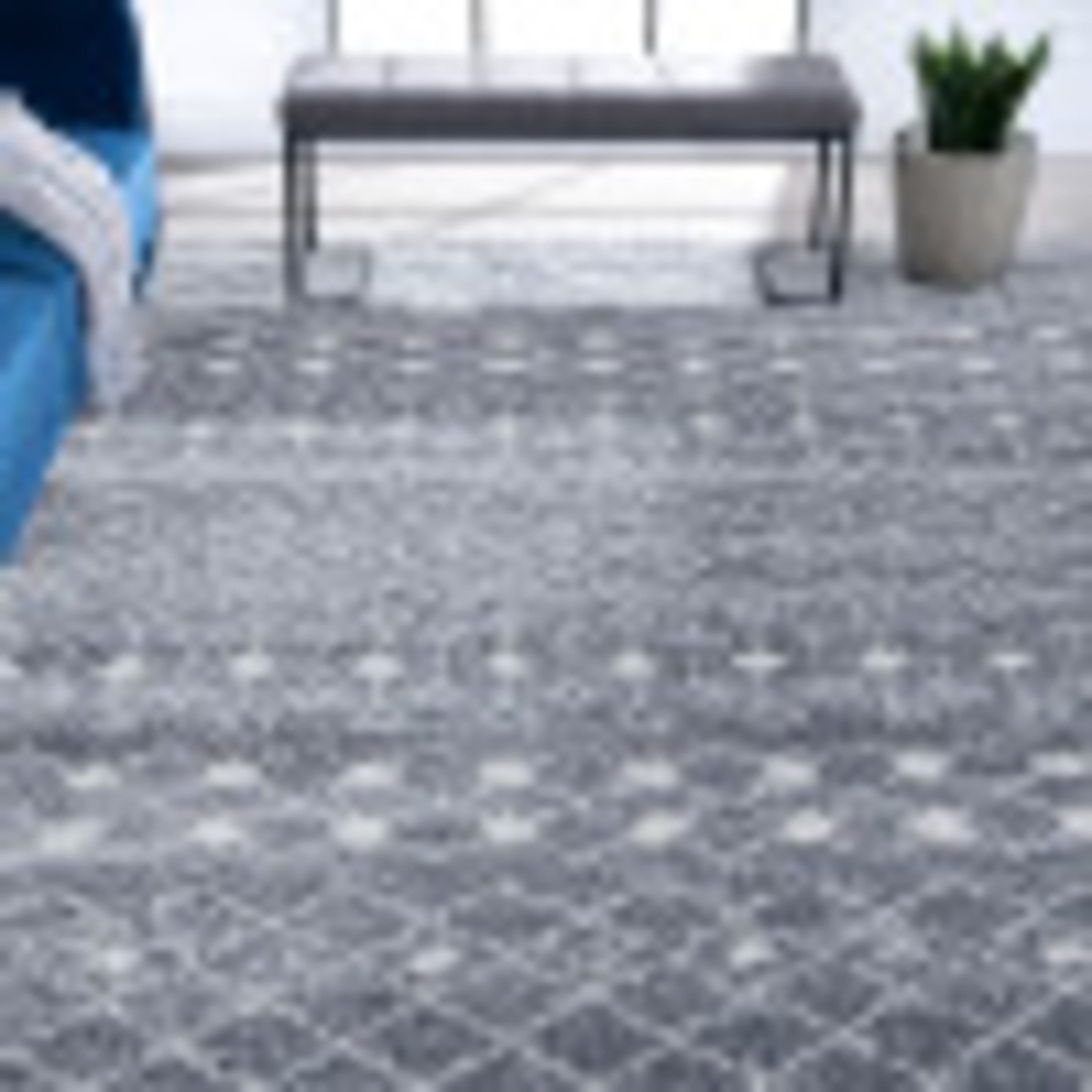 Shag 4x6 Area Rug Thick (3'11'' x 5'3'') Geometric Dark Gray, Cream Indoor Rectangle Easy to Clean