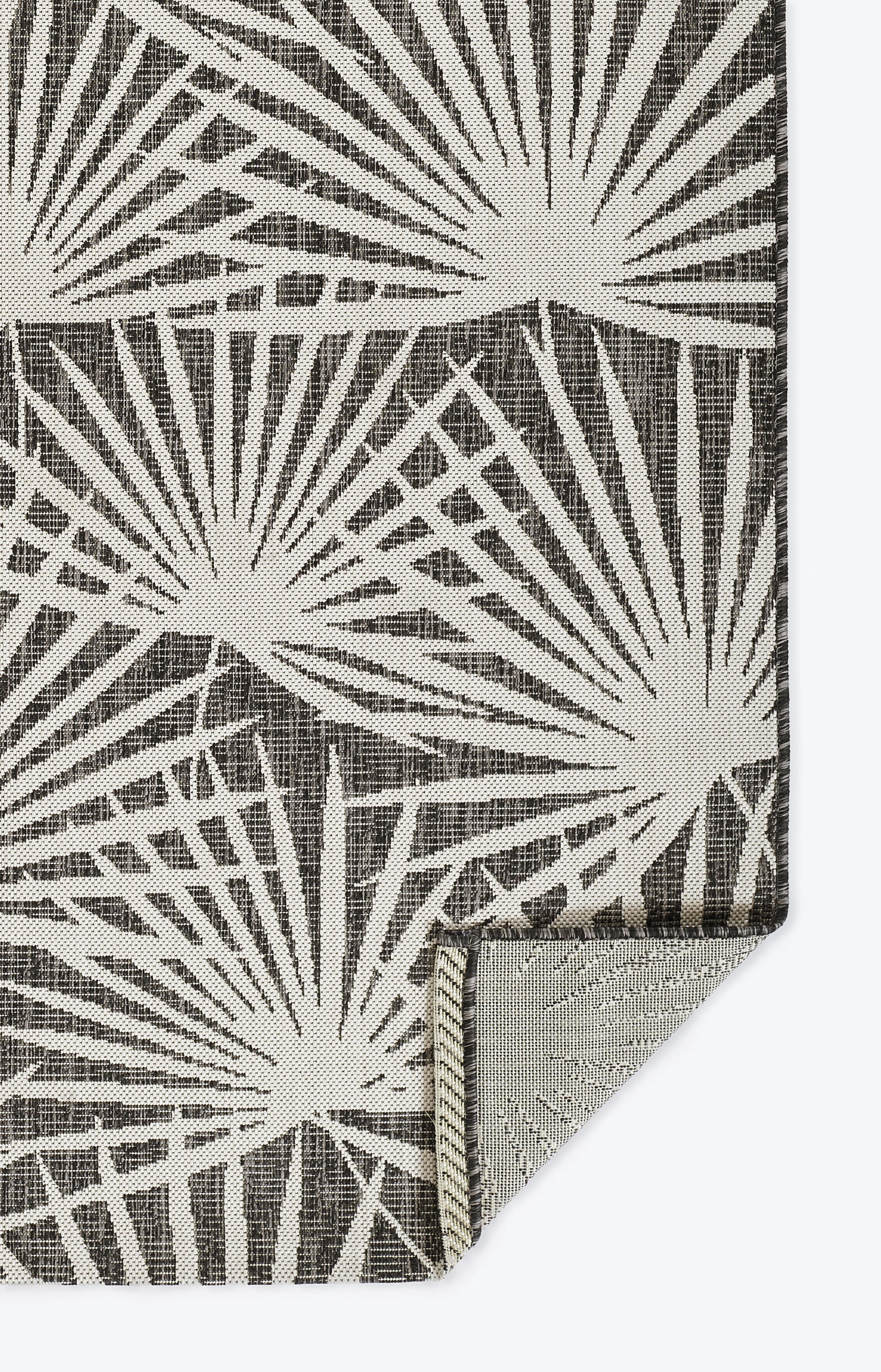 Novogratz by Momeni Villa Sorrento Charcoal Indoor Outdoor Rug 3'3" X 5'