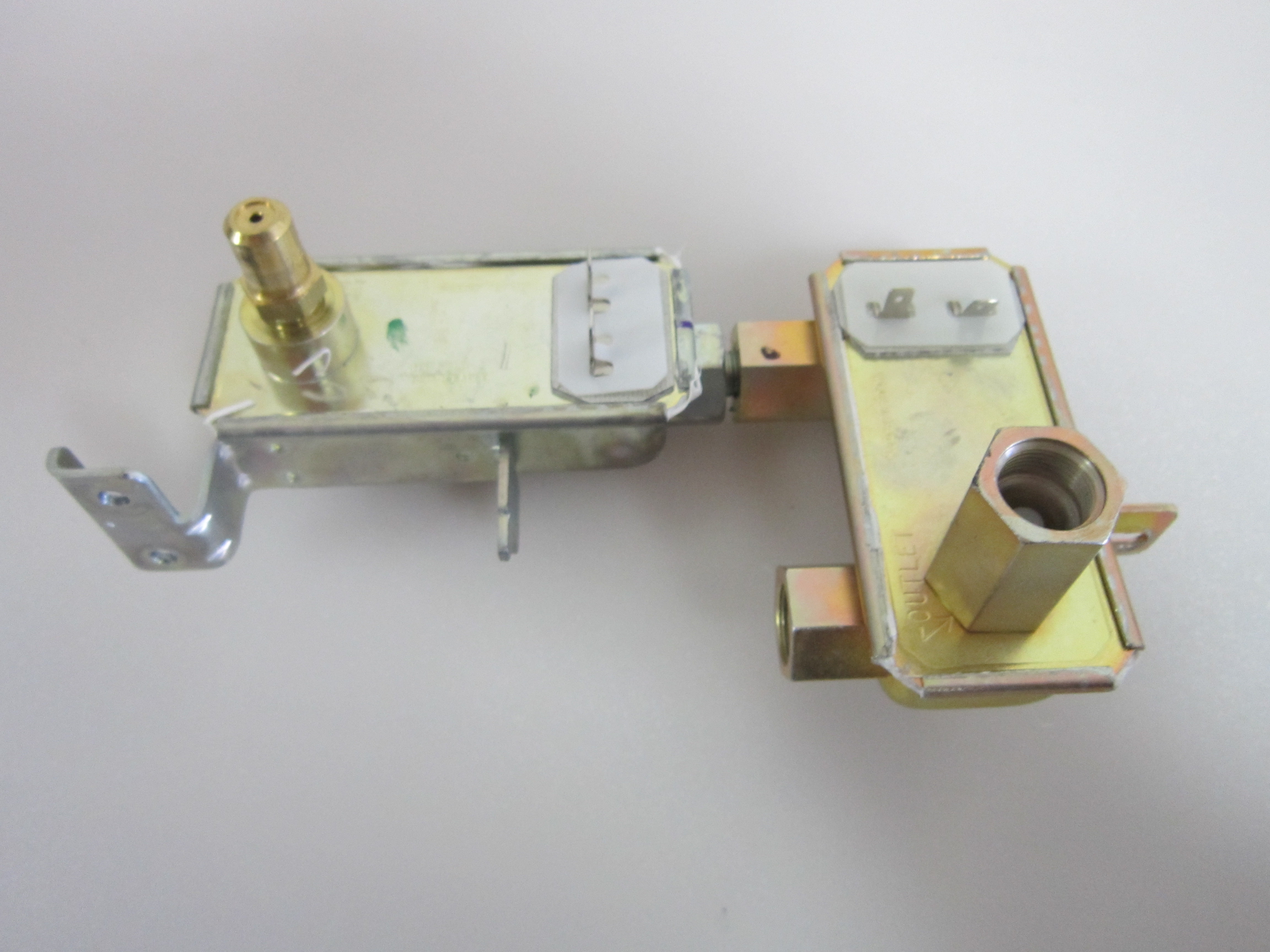 Frigidaire LFGF3054TFE Oven Safety Valve 316031501