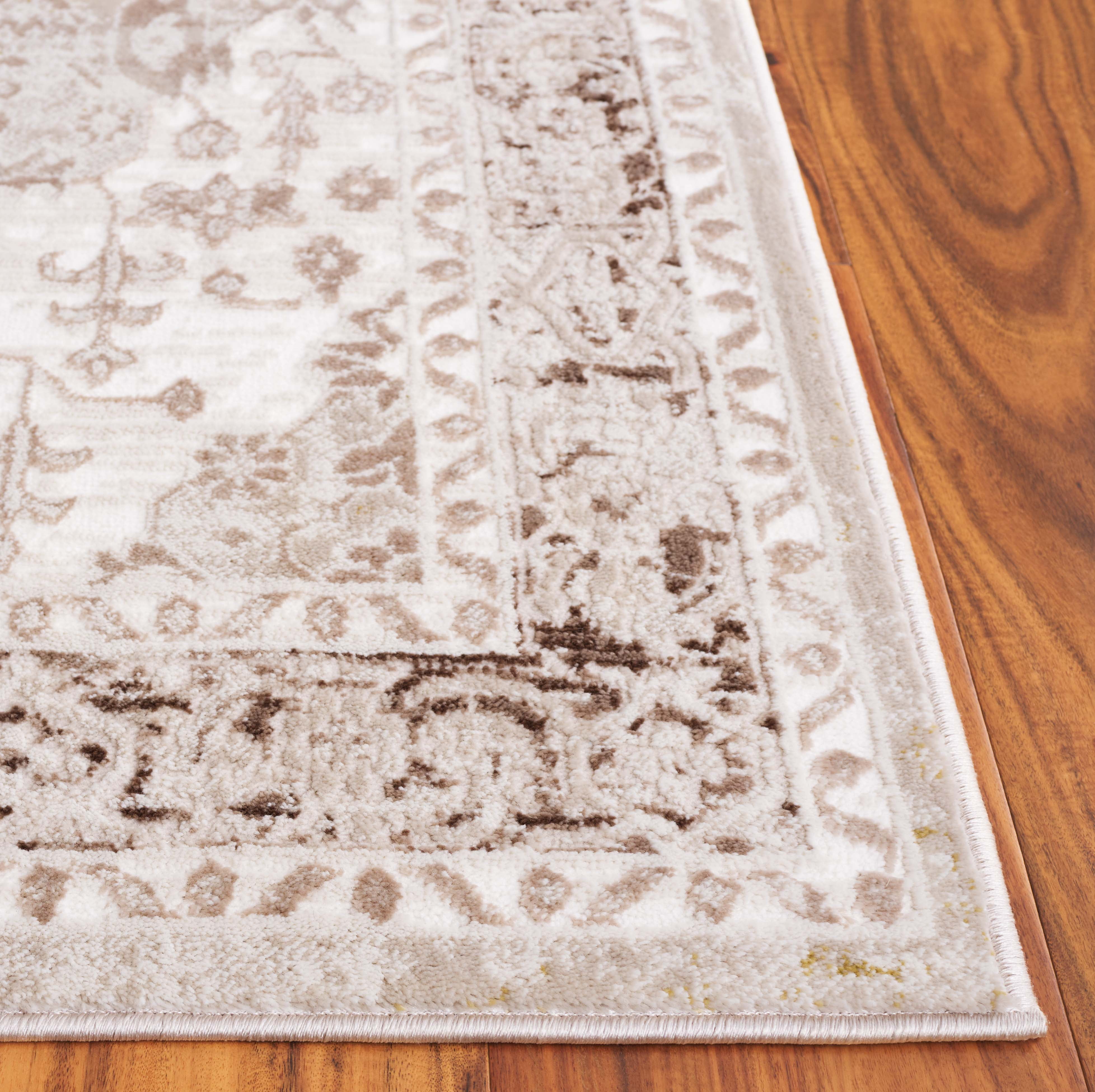 Safavieh Prestige Arielle Oriental Area Rug, Ivory/Beige, 2' x 3'