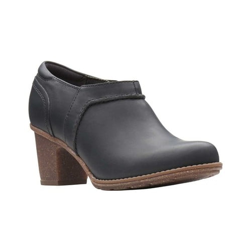 Women's Clarks Sashlin Aleta Bootie