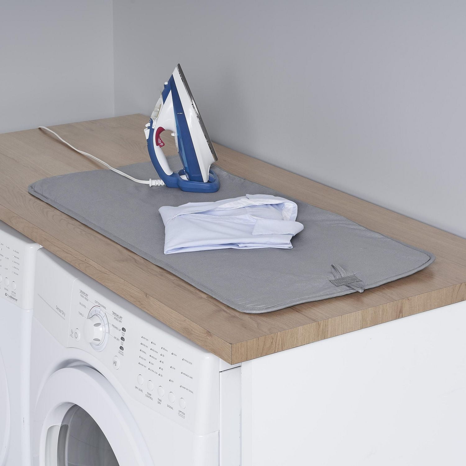 Mainstays Tapis pour repassage et défroissage à la vapeur 1 PC