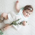 thumbnail image 4 of Diadema de flores artificiales para bebé, nailon elástico suave, banda para el pelo de princesa para niña, gorro bonito para recién nacido de cien días, 4 of 5