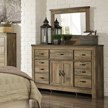 Signature Design by Ashley Trinell 7 Drawer Dresser