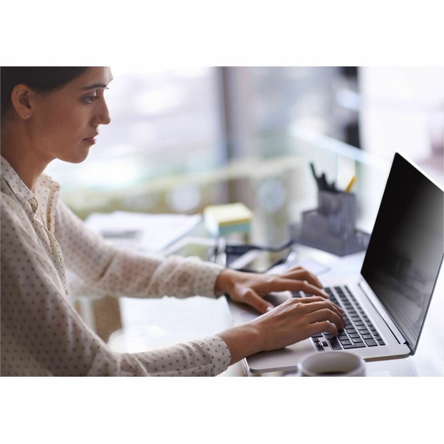 3M PF140W9B Privacy Filter for Widescreen Laptop - Thumbnail 4