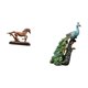 thumbnail image 5 of Elegante Escultura De Caballo Y Pavo Real. Figura Decorativa Coleccionable Para Escritorio, Dormitorio, Oficina, Sala De Estar, Estantería O Decoración Del Hogar., 5 of 8