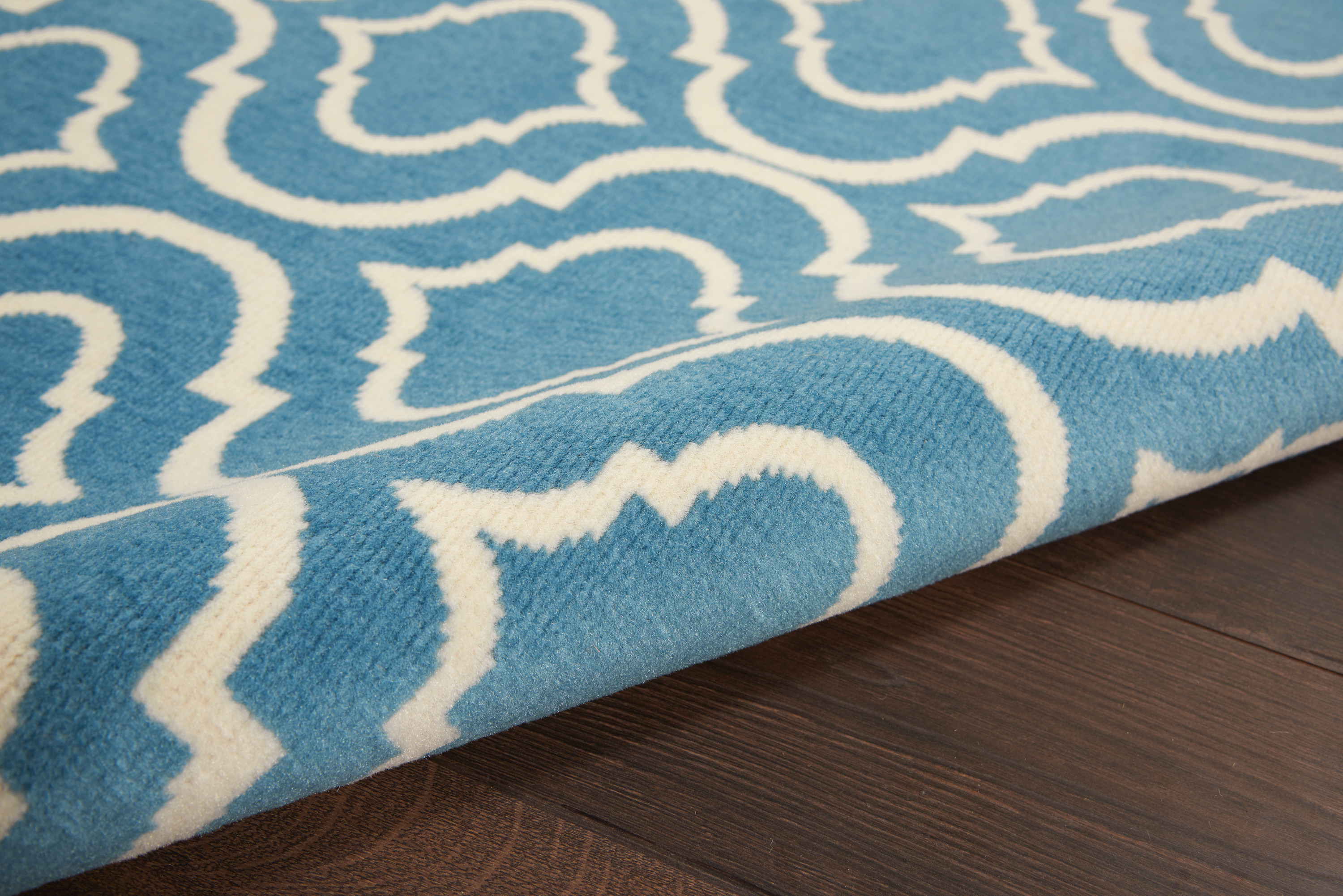Nourison Bliss Transitional Moroccan Blue 4' x 6' Area Rug, (4' x 6')