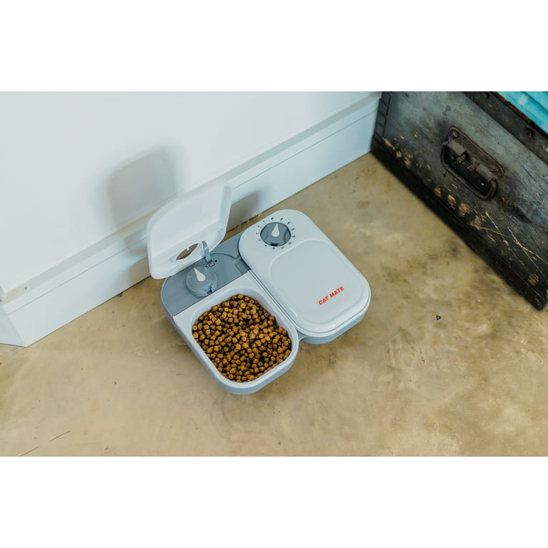 Cat Mate Automatic Digital Pet Feeders for Dogs and Cats BPA-Free with Ice  Packs and 3 Year Warranty 5 Meal