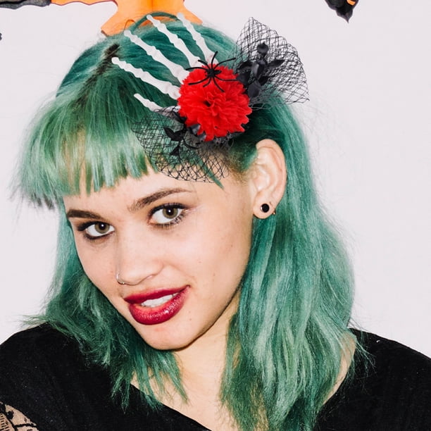 Pinzas para el cabello de Halloween, pinza para el cabello de esqueleto con telaraña, manos de esqueleto con flor negra, excelentes accesorios para el cabello de Halloween.
