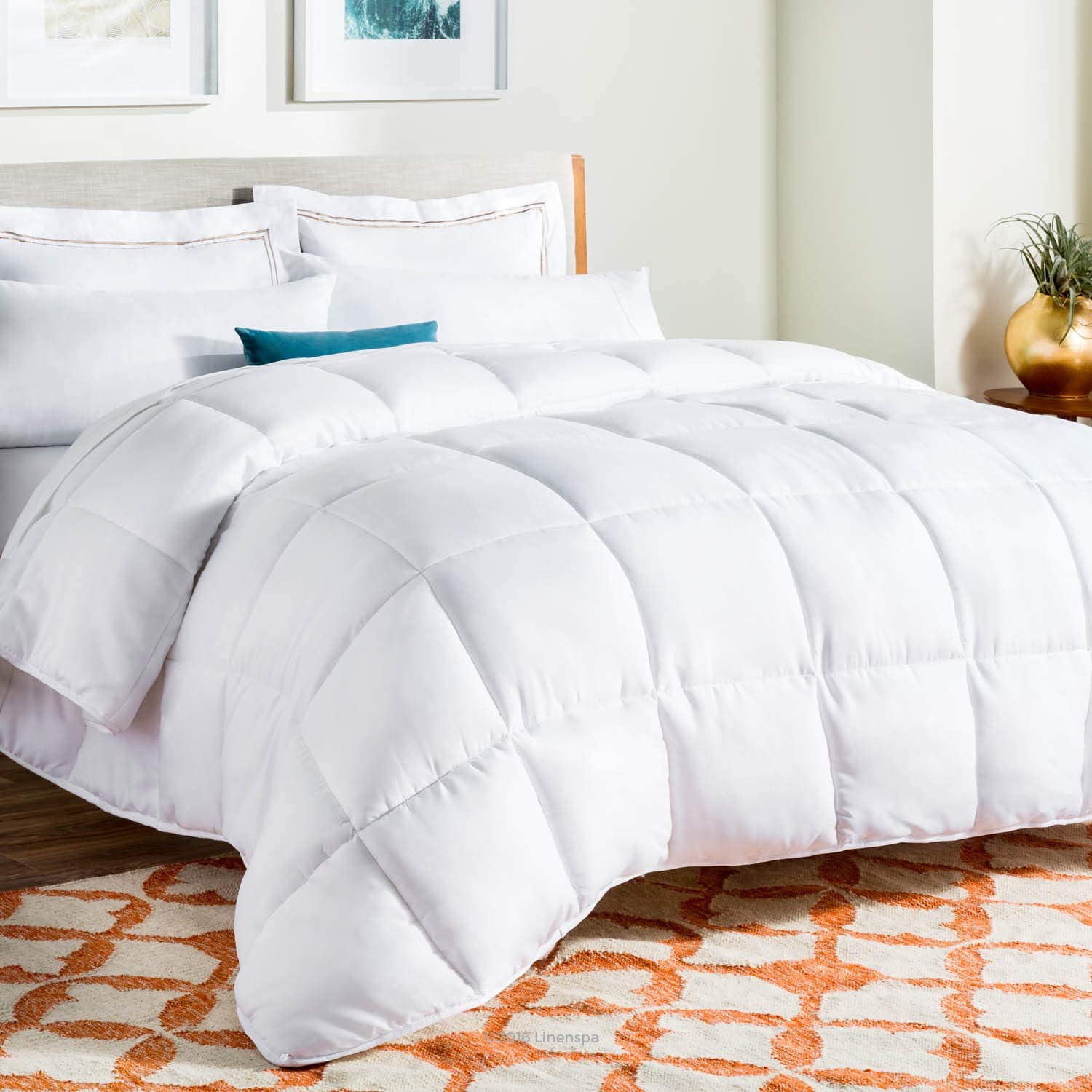 Corner Duvet Tabs All-Season Reversible Down Alternative Quilted Comforter 