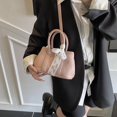 thumbnail image 2 of Bolsos con estampado de lichi para mujer, primavera y verano 2025, nuevo estilo, moderno bolso de mensajero, versátil bolso de hombro informal., 2 of 5