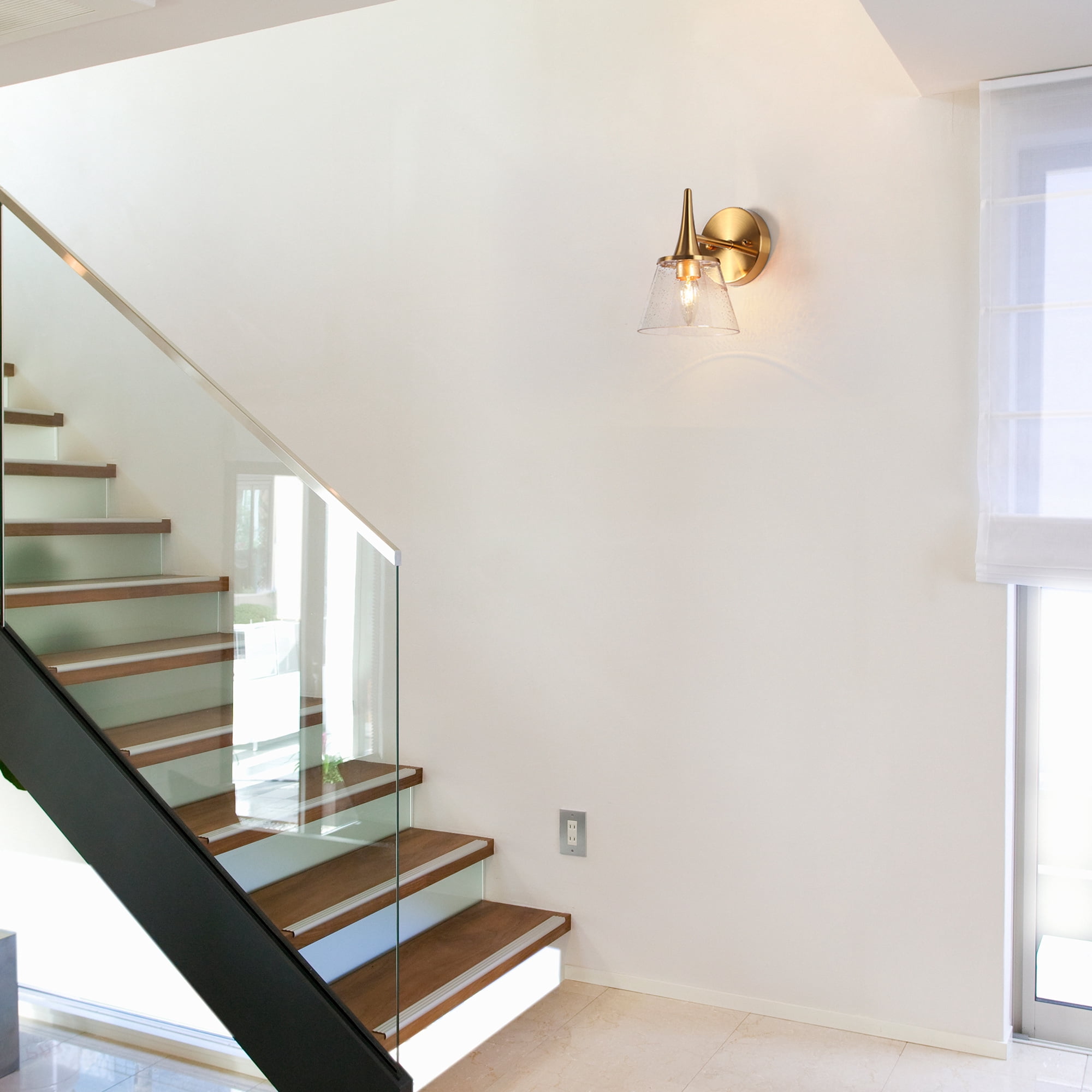 LNC Quoridan 5.9-in W 1-Light Polished Brass Modern/Contemporary LED Wall Sconce