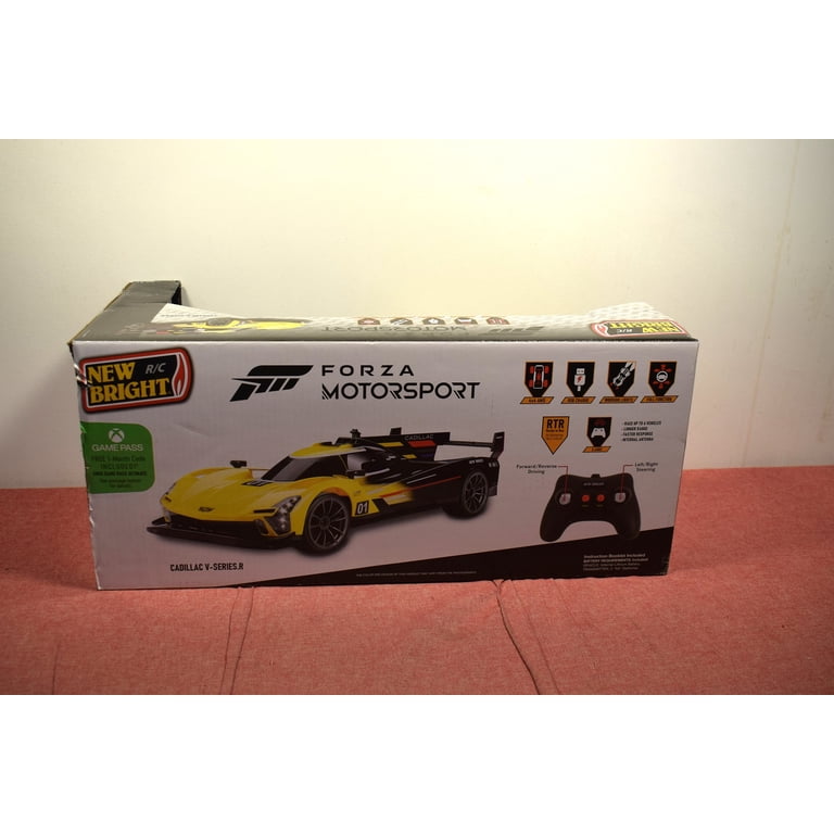 New Bright 1:8 Scale Radio Control Cadillac V-Series 4x4 Forza