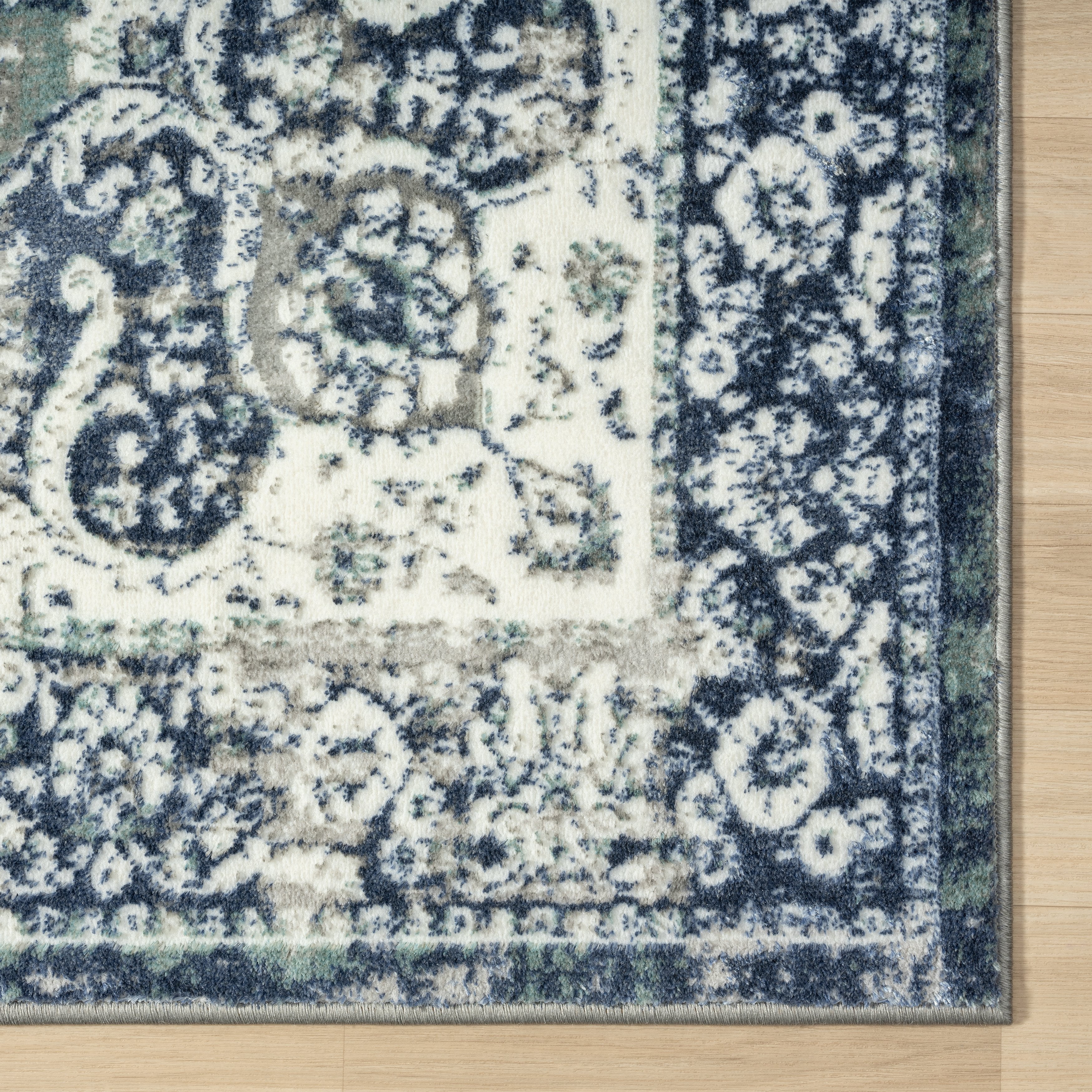 Ox Bay Bethany 5' x 7' Blue Medallion Durable Indoor Area Rug