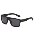 thumbnail image 1 of Gafas de sol polarizadas cuadradas para hombres y mujeres, deportes clásicos, pesca al aire libre, viajes, gafas de sol coloridas, 1 of 3