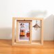 thumbnail image 4 of Marcos de fotos Marco de fotos familiar giratorio 4x6, Decoración de escritorio de oficina Regalo de boda de la abuela de la madre, Tablero de vidrio flotante de doble cara, 4 of 5