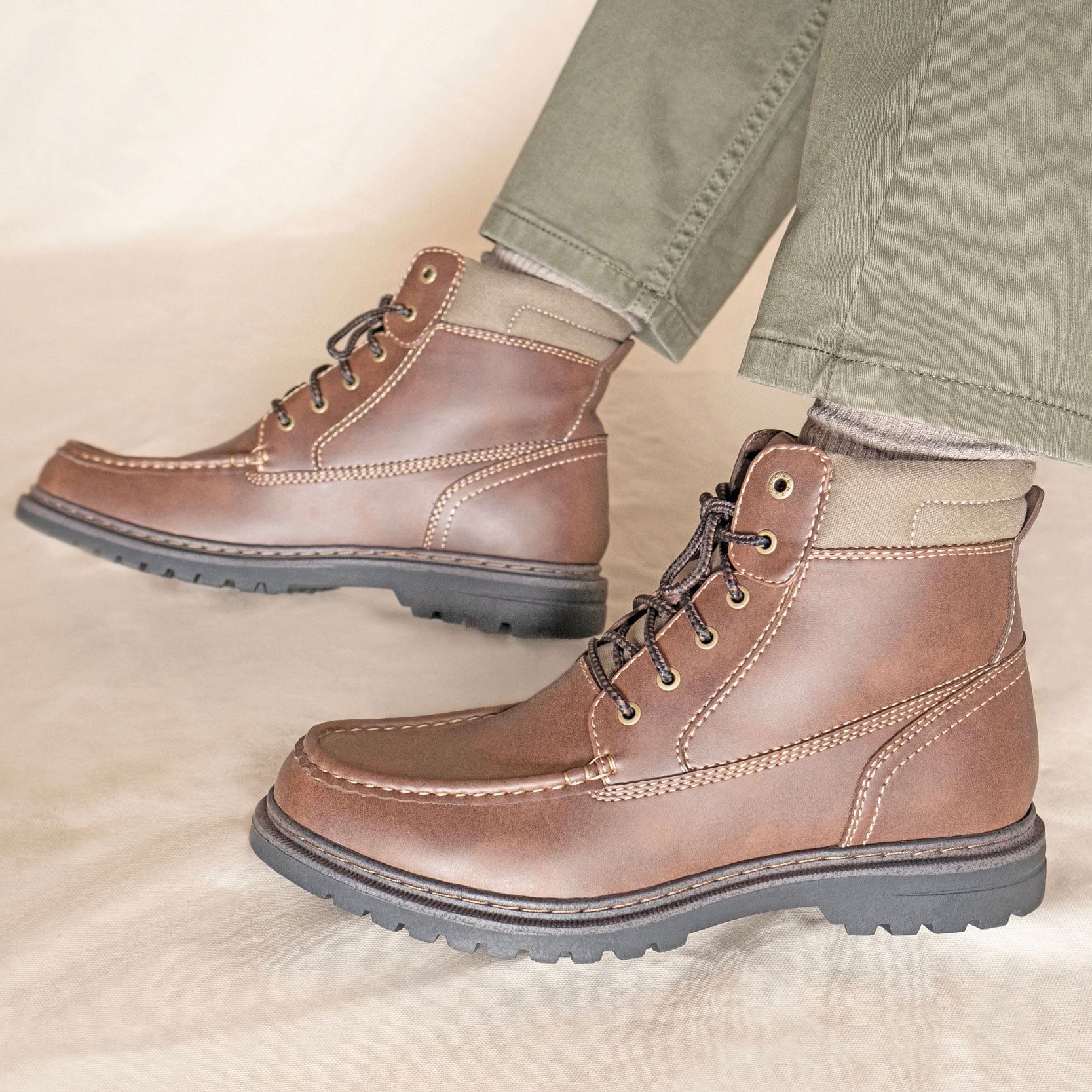 Dockers Men's Calgary Chukka Boot - Genuine Leather & Suede Moc-Toe Casual Boot