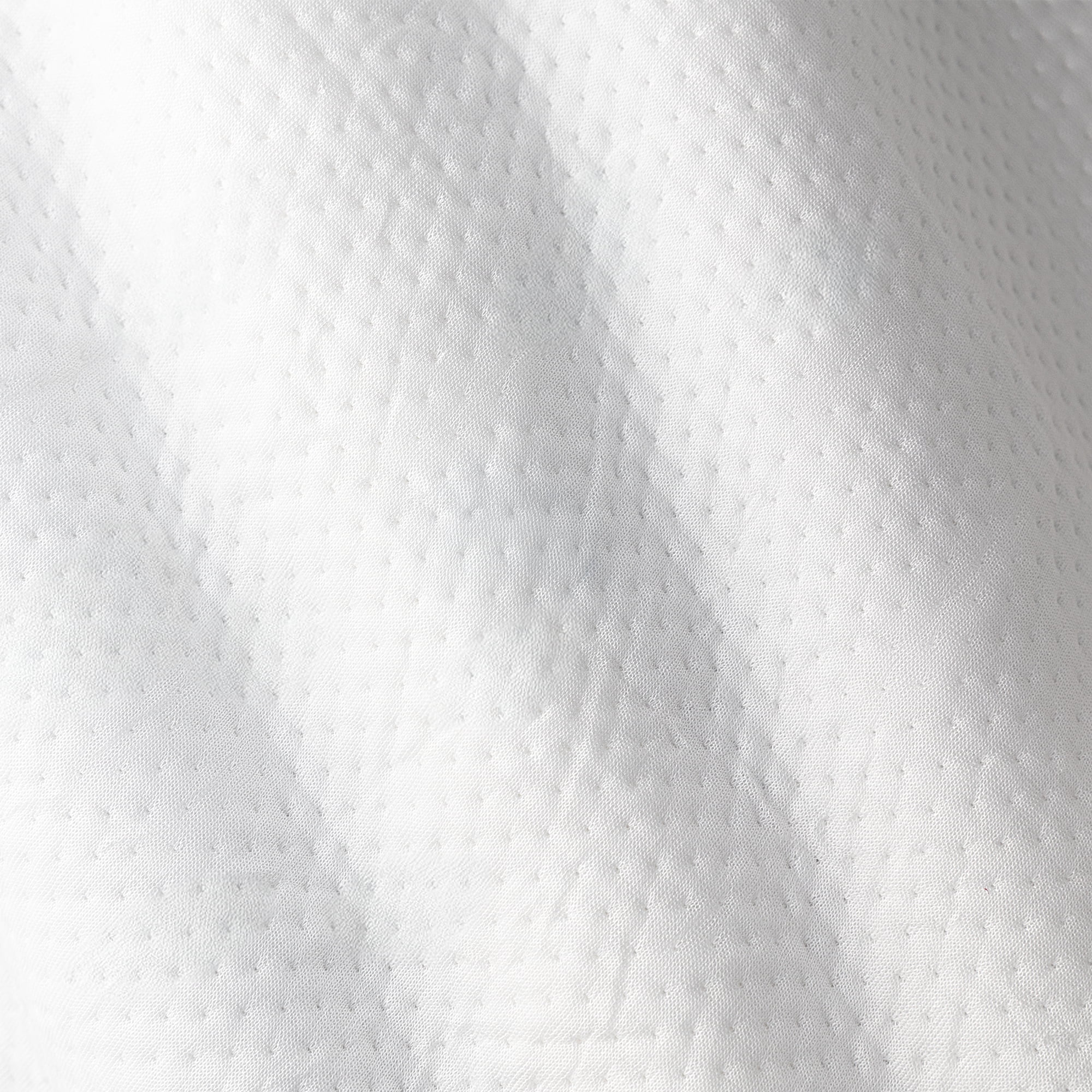 VOLUME Circular Knit Fitted Mattress Protector with TENCEL™ Lyocell Fibers QUEEN