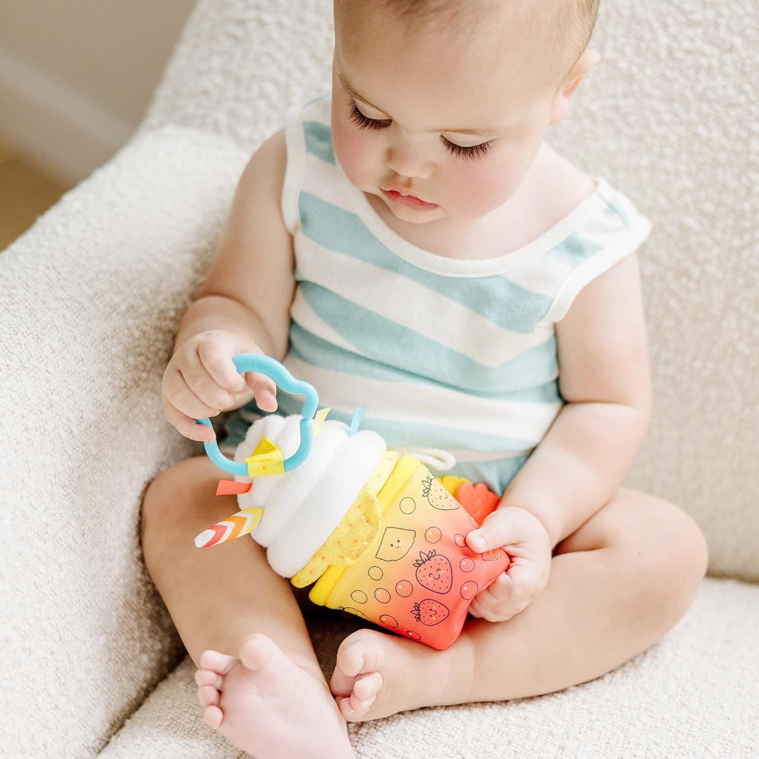 Melissa & Doug Multi-Sensory Bubble Tea Take-Along Clip-On Infant Toy