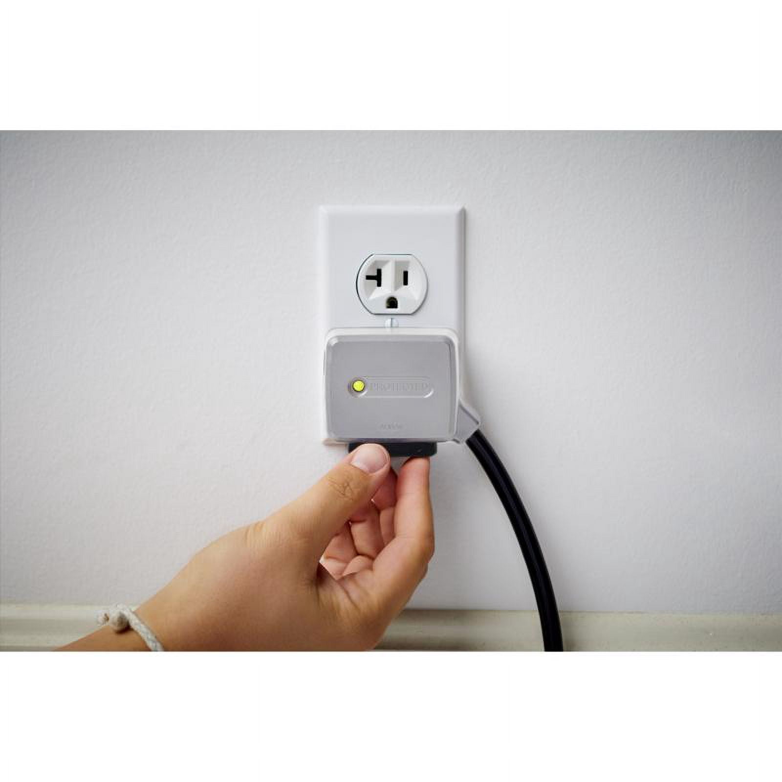 Charg 3010117 10 ft. 1000 J 7 Outlets Power Strip with USB Ports, White