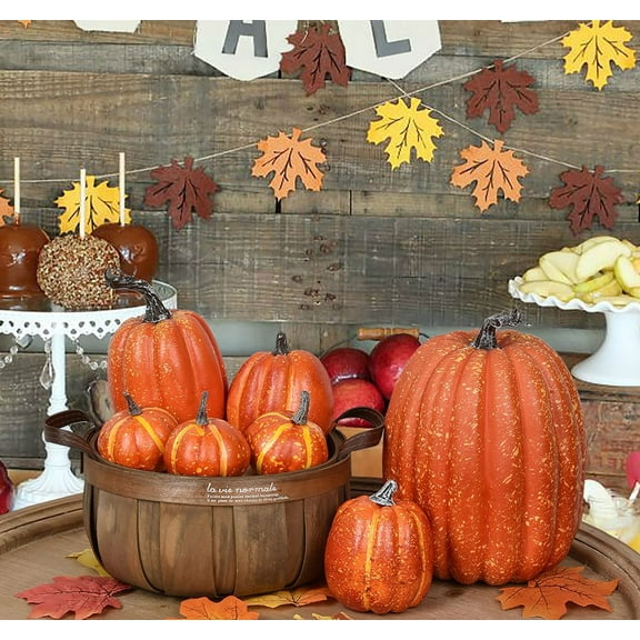 Halloween 7PCS Artificial Pumpkins Set Harvest Decoration, 7pcs Assorted Size Orange Pumpkins Realistic Large Pumpkins for Halloween Thanksgiving Autumn Festive Party Supplies (Orange)