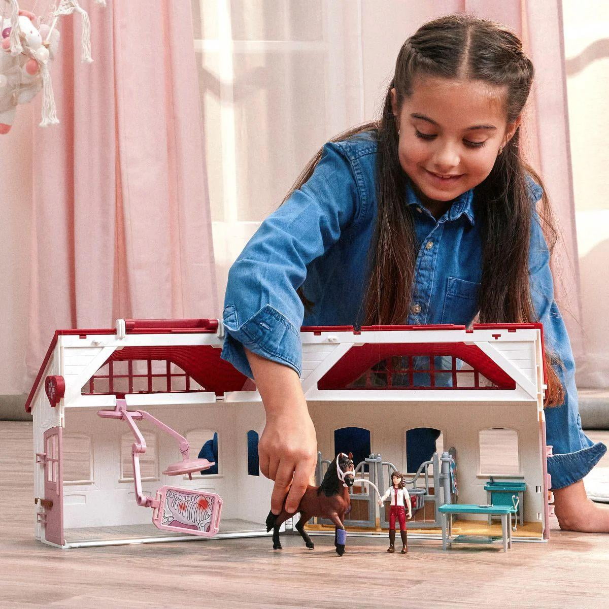 schleich Horse Club - 64 PC Happy Horse Hospital Playset with Horse, Vet and Accessories - Equestrian Toy Set for Kids Ages 5+