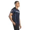 thumbnail image 2 of Camiseta Messi Heatwave con cuello en V, manga corta y corte estándar, 2 of 5