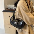 thumbnail image 4 of Bolso pequeño con textura debajo del brazo para mujer, nuevo bolso retro tipo media luna combinable, bolso de hombro de alta gama, bolso tipo mensajero, 2025, 4 of 5