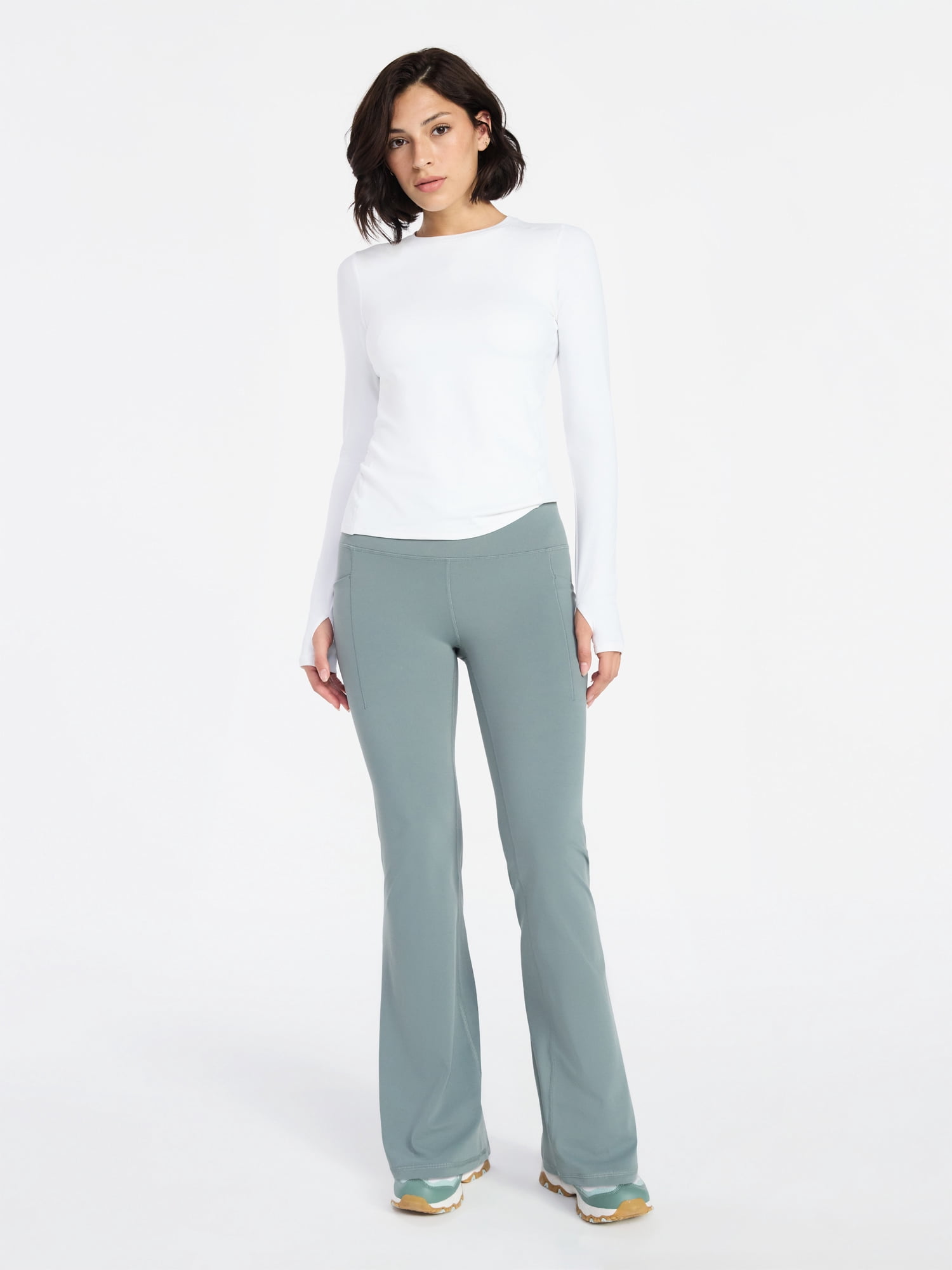 Avia Women's and Women's Plus SoftSculpt Flare Leggings with Pockets, Sizes XS-4X