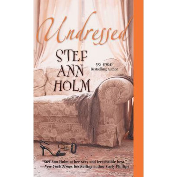Pre-Owned Undressed (Unknown) 1551667304 9781551667300