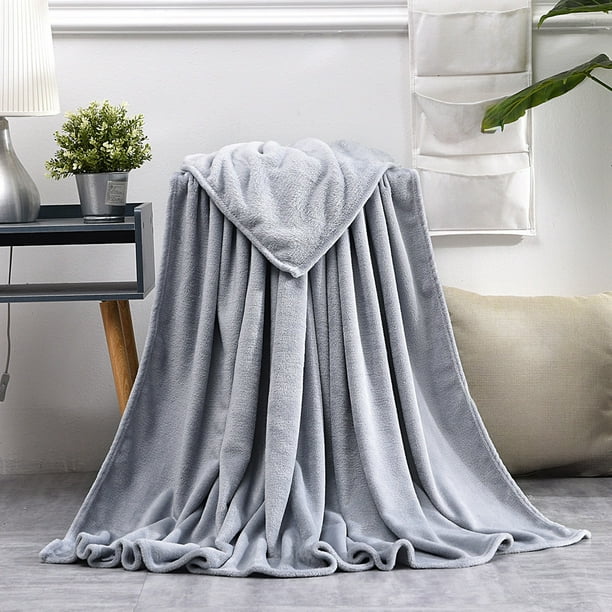 Manta de franela de franela lisa 59x39 pulgadas | Manta de poliéster ultra suave y cálida | Funda de sofá acogedora | Cuidado fácil, sin cobertiza | Gris, caqui, azul, rosa | Decoración ligera