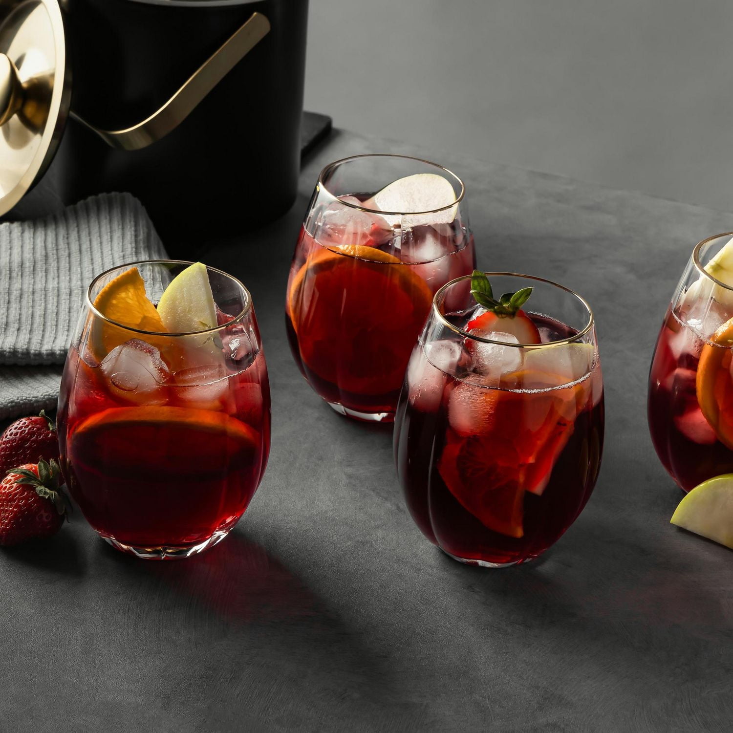 Ensemble de 4 verres à vin sans pied festonnés avec bordure dorée de Thyme & Table Glass