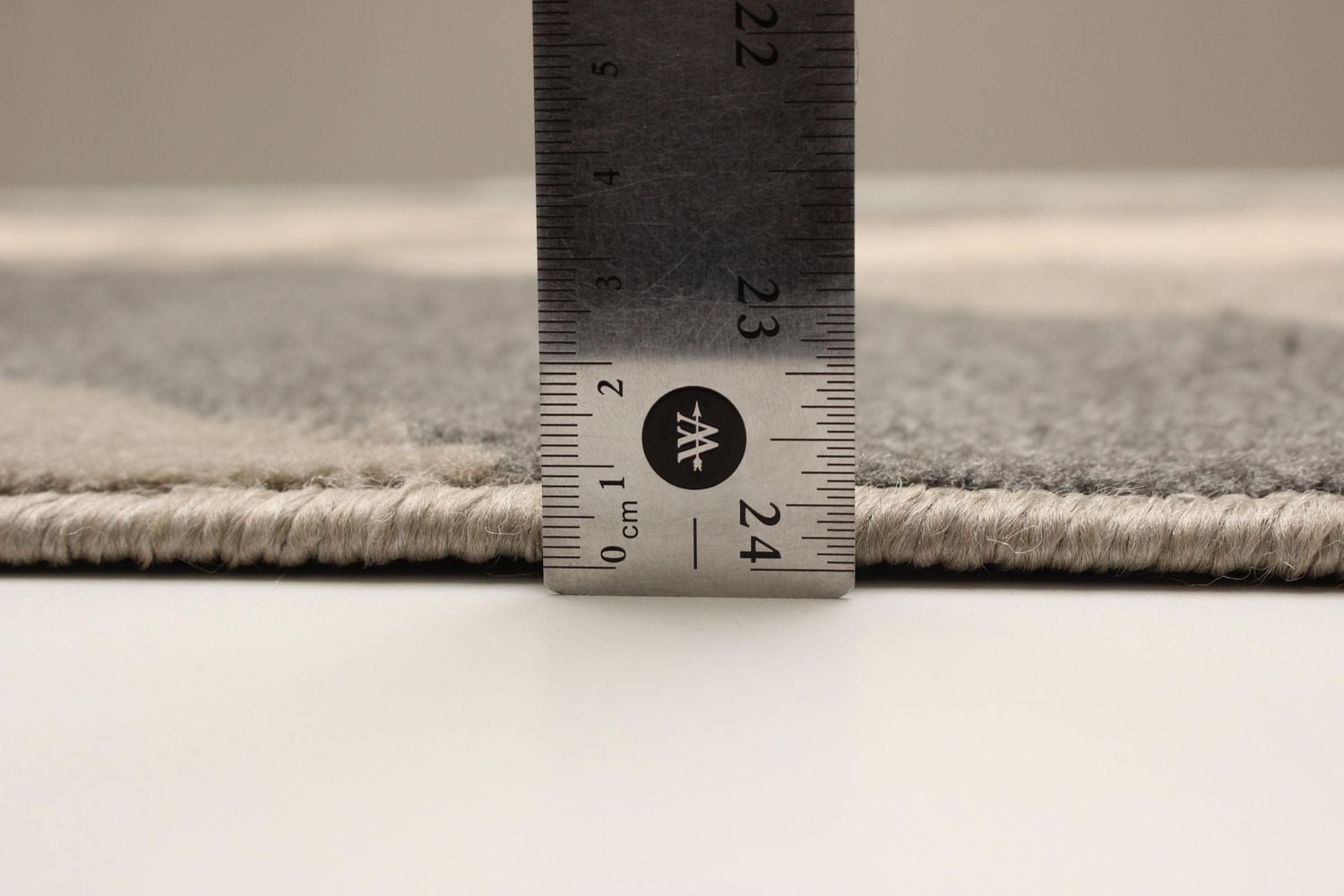 ECARPET Bianca Contemporary/Modern Area Rug for living room, bedroom, dining room, entrance, hallway and more.