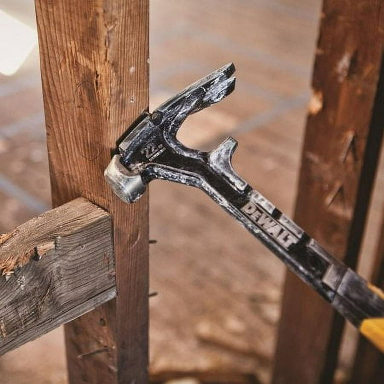 DeWalt 22 Smooth Face Demo Hammer Steel Handle