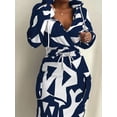 thumbnail image 4 of Vestido de mujer a cuadros con cordón en la cintura retracta vestidos con capucha 2023 primavera otoño nuevo vestido sudadera con estampado de periódico, 4 of 6