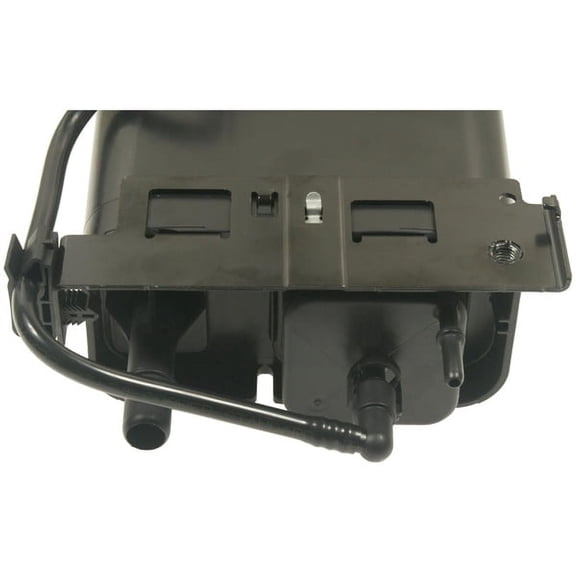 Standard Ignition Vapor Canister P/N:CP3189 Fits select: 2002-2003 CHEVROLET SILVERADO, 2002-2003 GMC NEW SIERRA