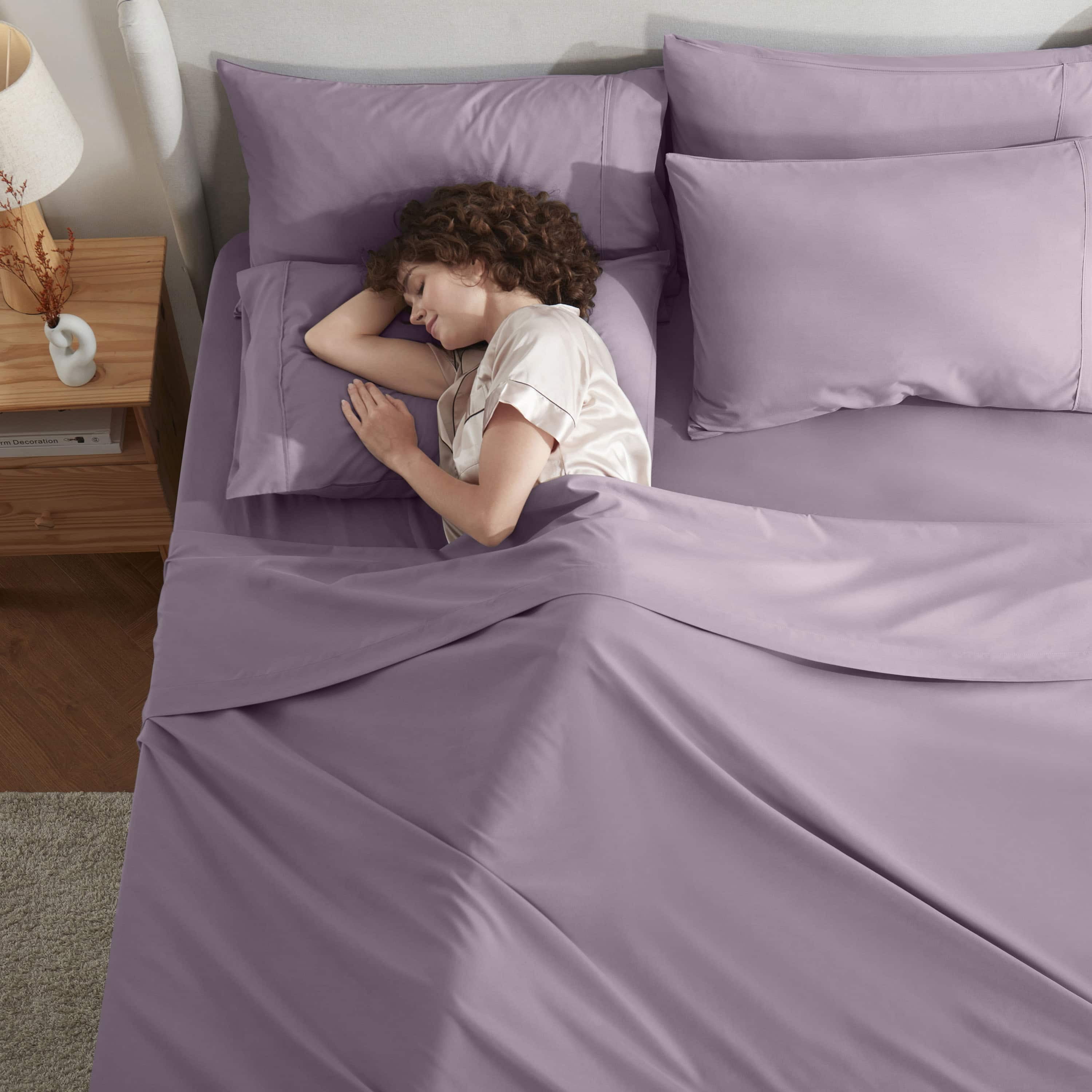 LammaLoe Extra Deep Pocket Queen Sheets set, Fits 18"-24" Mattress, 6 Piece Soft Microfiber Bed Sheet Sets, Dusty Purple
