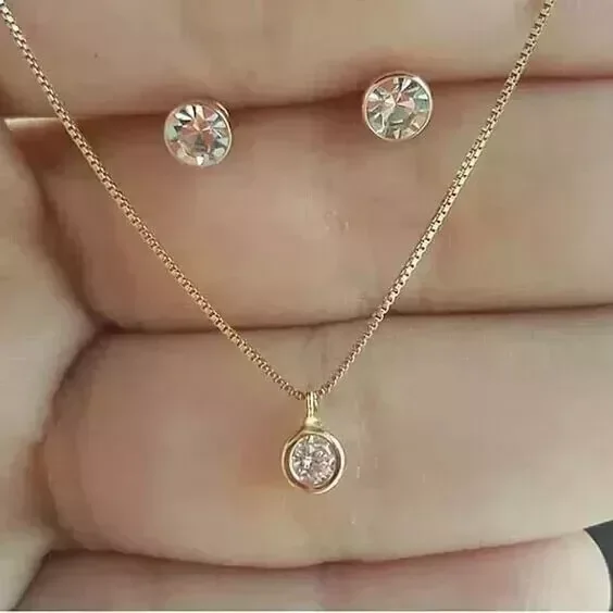 4Ct Round Cut Simulated Diamond Solitaire Women's Pendant Necklace & Stud Earring Jewelry Set 14k Yellow Gold Plated 925 Silver
