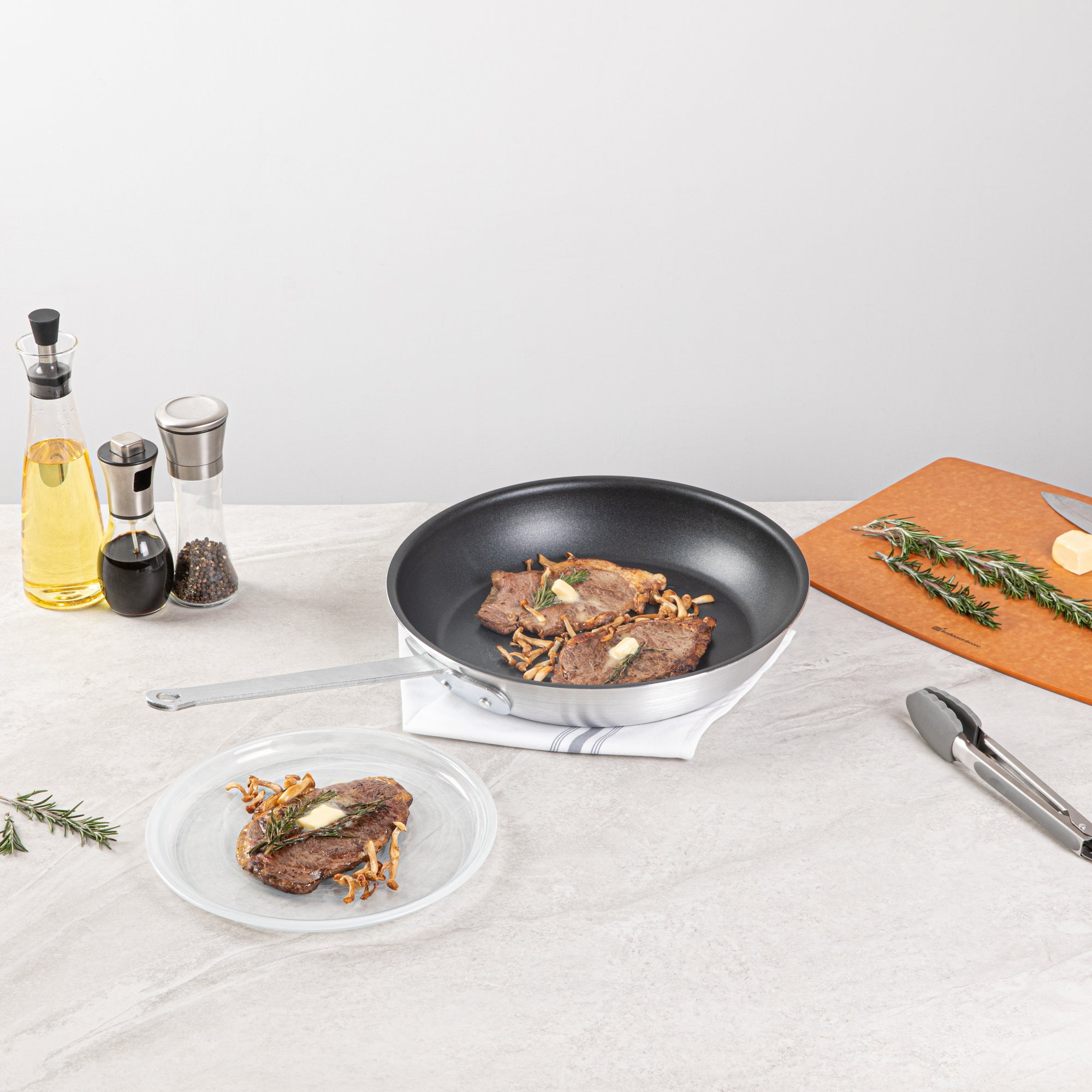 Restaurantware-Met Lux 14 Inch Fry Pan, 1 No-Stick Frying Pan - Induction-Ready, Triple-Riveted, Black Aluminum Cooking Skillet, Durable, For Searing, Sautéing, And Browning Food