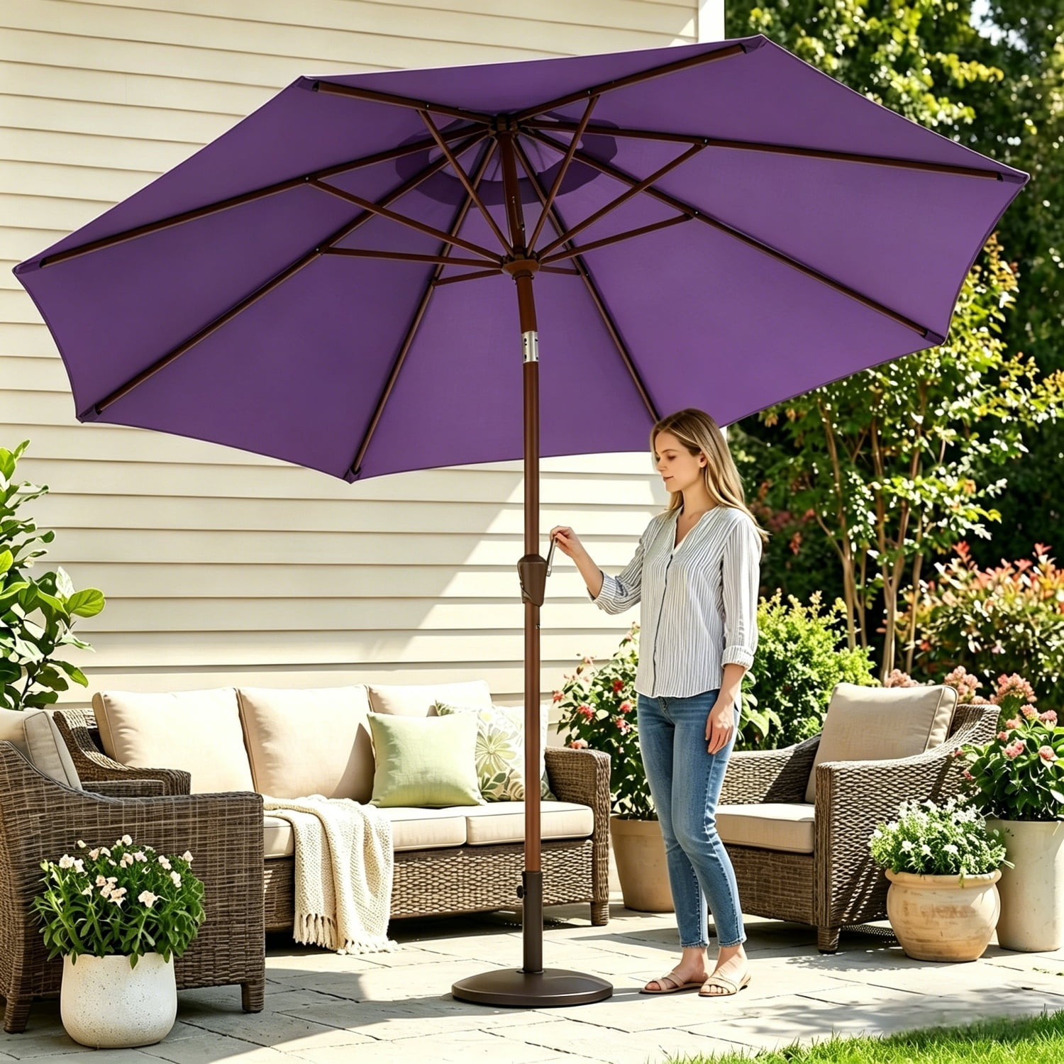 Pipopa 9FT Outdoor Patio Umbrella with Push Button Tiltand Crank, Ourdoor Market Leisure Umbrella for Beach, Garden, Yard, Home, Pool, Purple