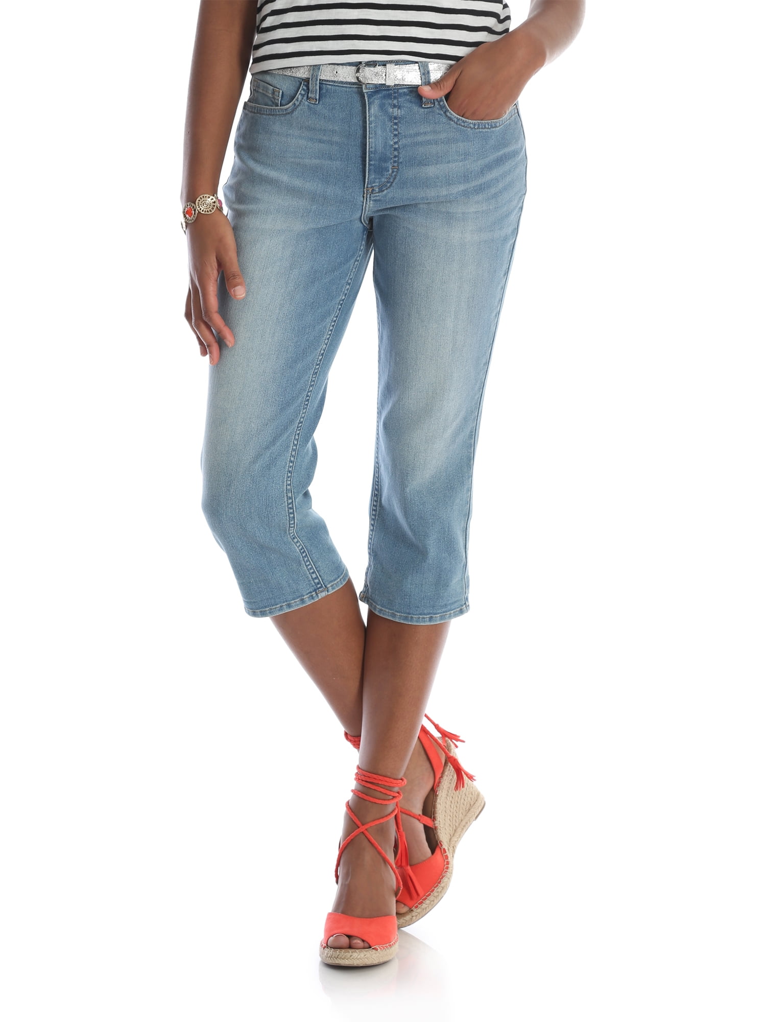 lee riders women's belted cuffed capri jean