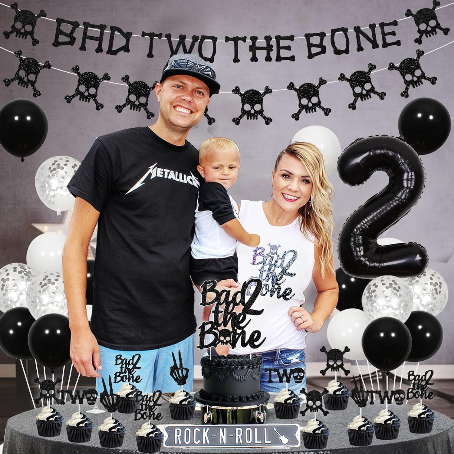 Sfondo Banner 'Bad Two The Bone' 2,1x1,5 M - Tema Scheletro Per 2° Compleanno Rock And Roll