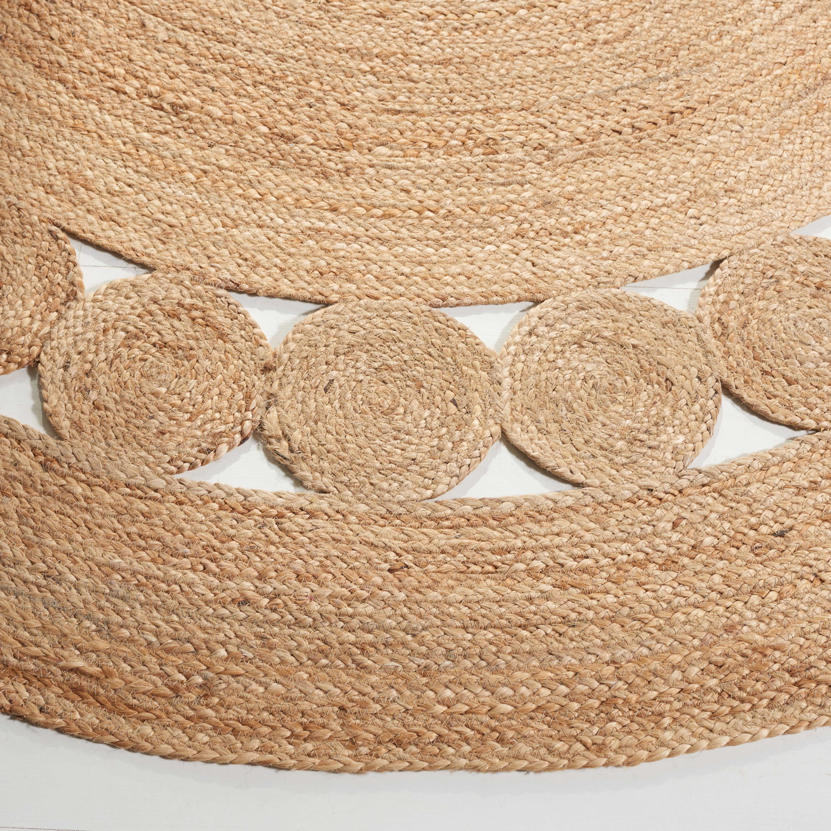 SAFAVIEH Natural Fiber Bradford Geometric Area Rug, Natural, 10' x 10' Round