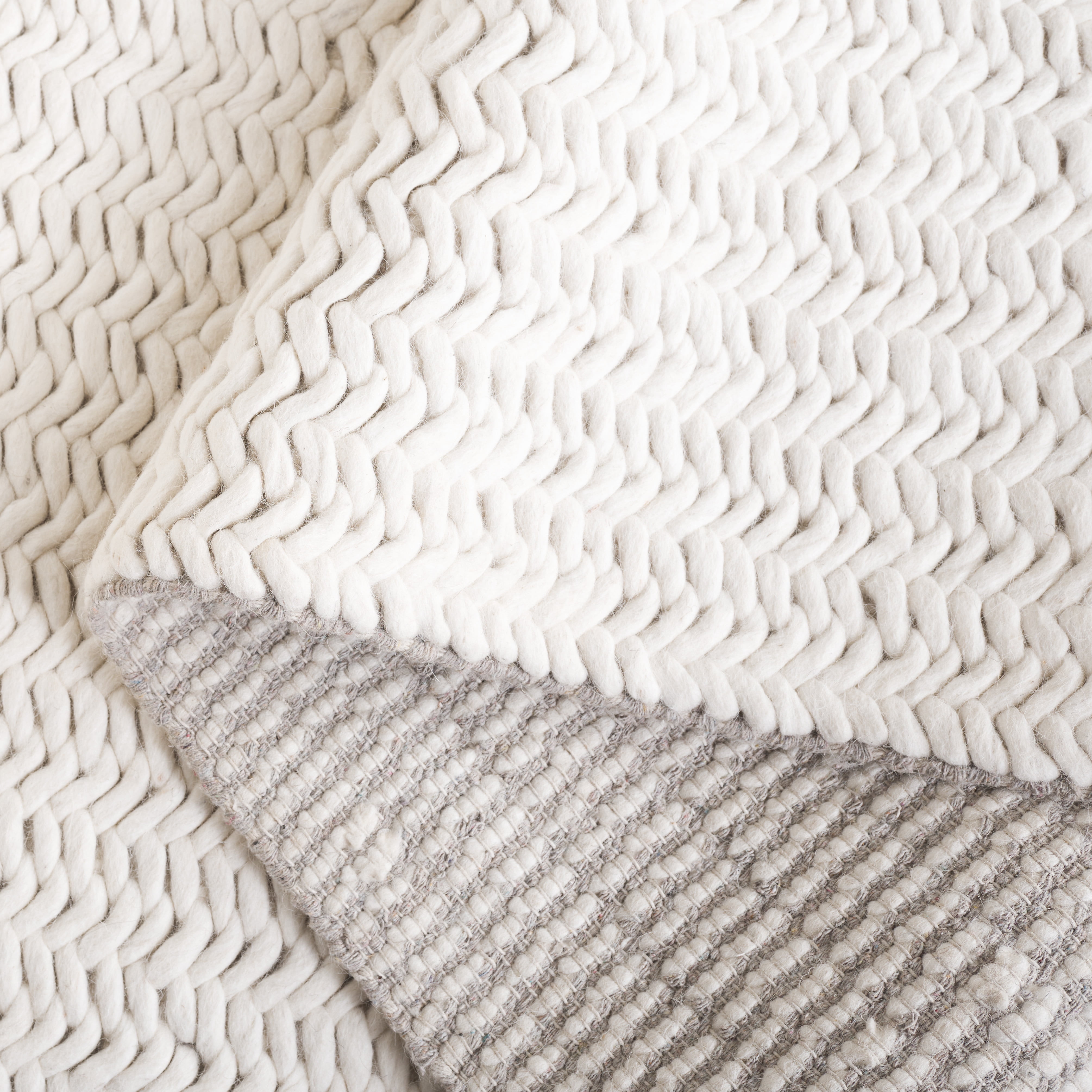 SAFAVIEH Natura Donella Striped Runner Rug, Ivory, 2'3" x 8'