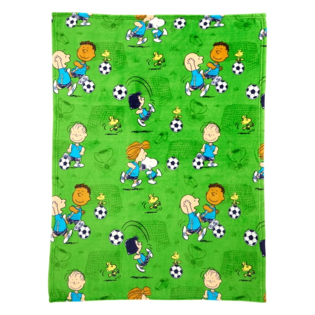Peanuts Snoopy "Field Stars" Silk Touch Throw
